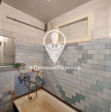 3-к квартира, 1/5 эт., 61м²