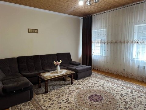 2-к квартира, 1/1 эт., 85м²
