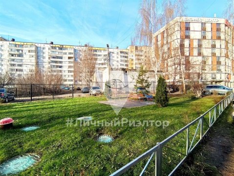 2-к квартира, 3/9 эт., 43м²