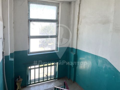 2-к квартира, 5/5 эт., 45м²