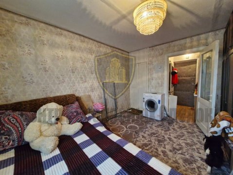 1-к квартира, 5/5 эт., 18м²