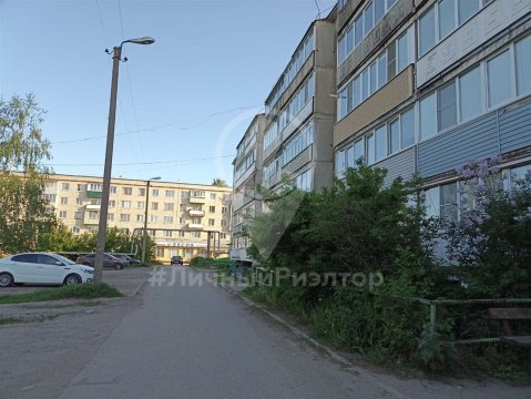 1-к квартира, 1/5 эт., 28м²