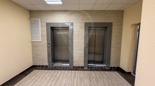 2-к квартира, 17/18 эт., 88м²