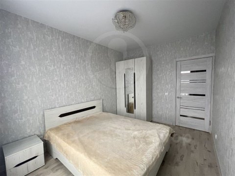 1-к квартира, 5/25 эт., 42м²