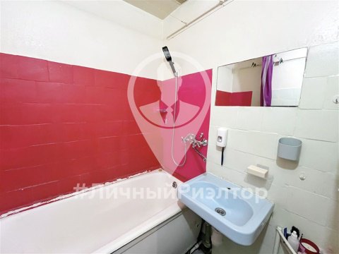 2-к квартира, 5/5 эт., 48м²