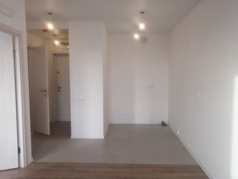 2-к квартира, 25/33 эт., 32м²