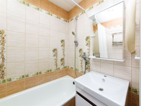 2-к квартира, 4/5 эт., 53м²