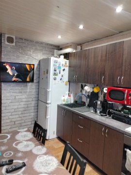 3-к квартира, 9/9 эт., 65м²