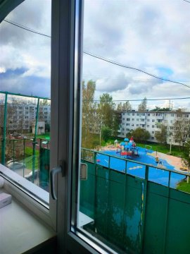 3-к квартира, 5/5 эт., 61м²