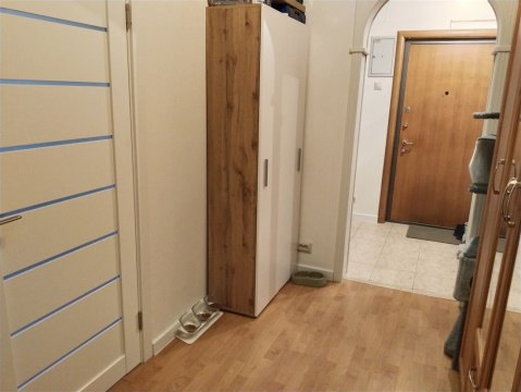 4-к квартира, 7/17 эт., 85м²