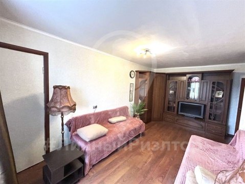 2-к квартира, 8/9 эт., 44м²