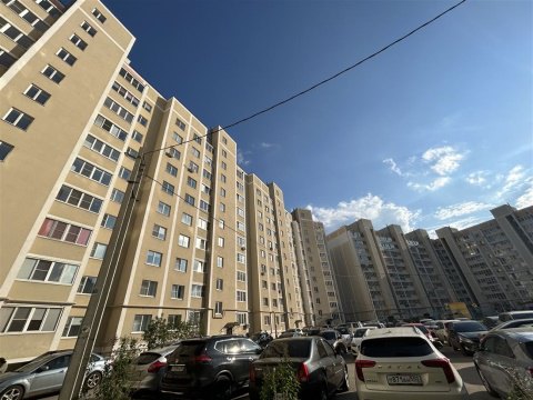 1-к квартира, 8/10 эт., 38м²