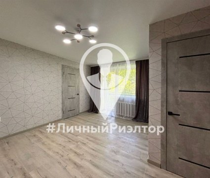 2-к квартира, 2/4 эт., 43м²