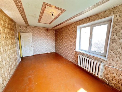 2-к квартира, 5/5 эт., 42м²