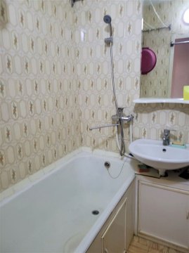 3-к квартира, 3/5 эт., 50м²