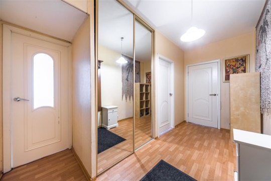 2-к квартира, 10/12 эт., 54м²