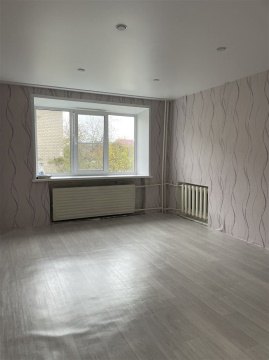 1-к квартира, 1/4 эт., 42м²