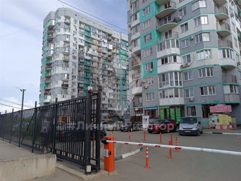 2-к квартира, 12/16 эт., 64м²