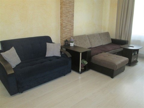 2-к квартира, 7/17 эт., 70м²