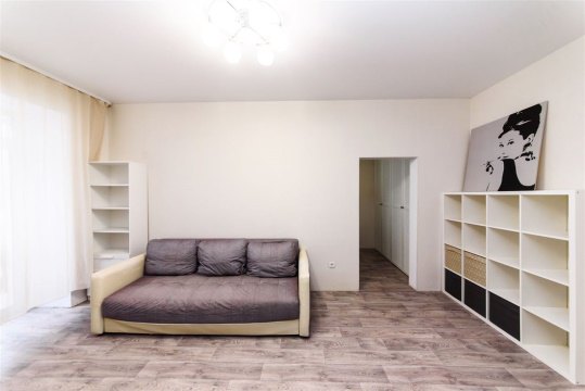 2-к квартира, 3/4 эт., 42м²