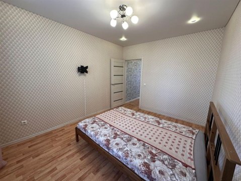 2-к квартира, 3/10 эт., 56м²