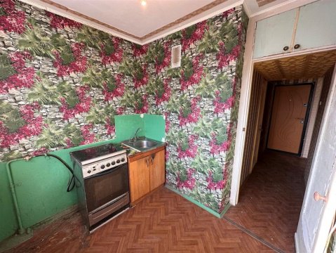 2-к квартира, 5/5 эт., 42м²