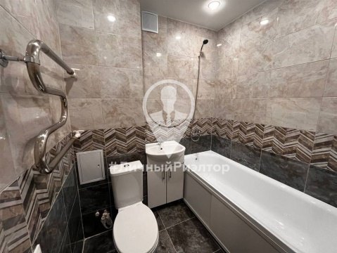 1-к квартира, 5/5 эт., 32м²