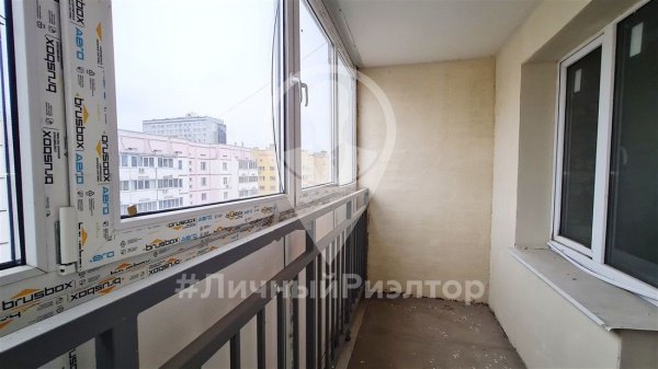 1-к квартира, 10/10 эт., 42м²