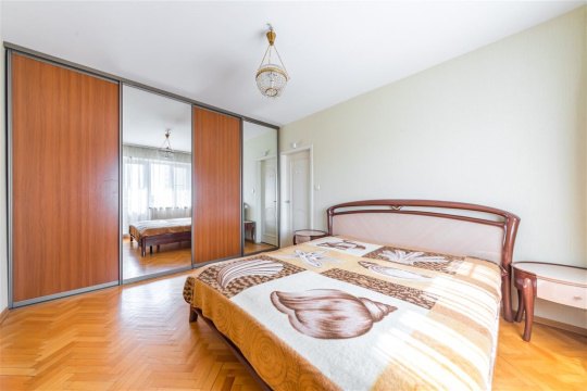2-к квартира, 10/12 эт., 54м²
