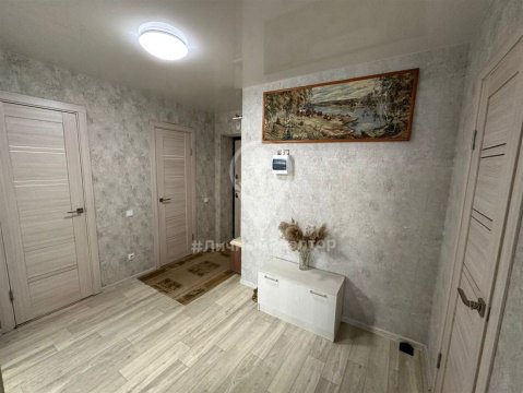 1-к квартира, 10/11 эт., 44м²