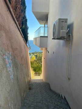 1-к квартира, 4/6 эт., 35м²