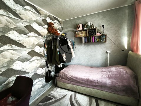 3-к квартира, 2/5 эт., 47м²