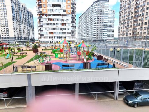 1-к квартира, 3/16 эт., 45м²