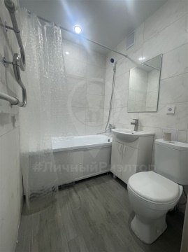 2-к квартира, 5/5 эт., 43м²