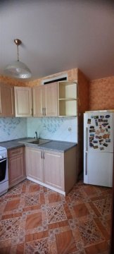 3-к квартира, 1/2 эт., 44м²