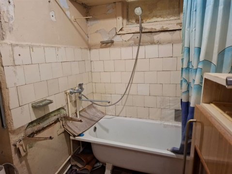 2-к квартира, 5/5 эт., 45м²