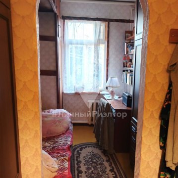 3-к квартира, 1/1 эт., 46м²