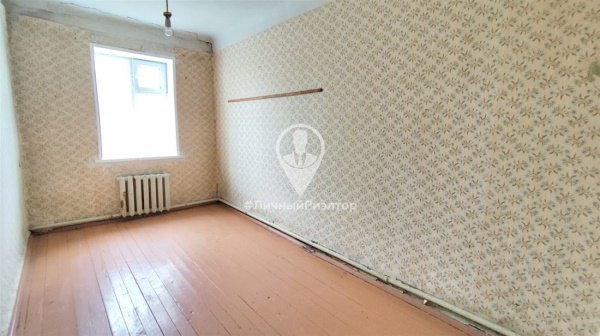 3-к квартира, 1/2 эт., 53м²