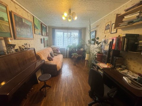 3-к квартира, 4/5 эт., 72м²