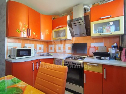 2-к квартира, 4/5 эт., 45м²