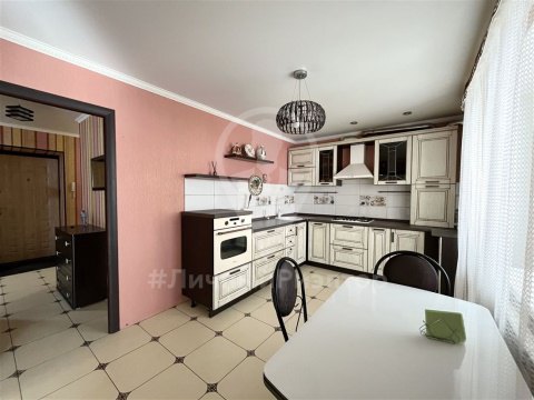 2-к квартира, 1/5 эт., 70м²
