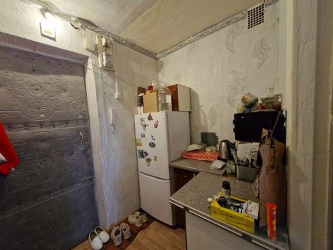 1-к квартира, 5/5 эт., 18м²
