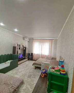 1-к квартира, 4/5 эт., 42м²