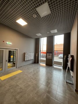 3-к квартира, 9/32 эт., 76м²