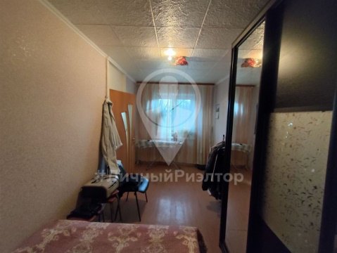 2-к квартира, 1/4 эт., 49м²