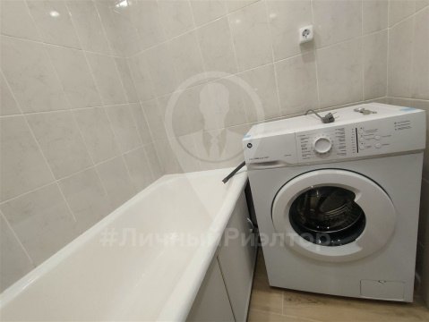 1-к квартира, 5/5 эт., 32м²