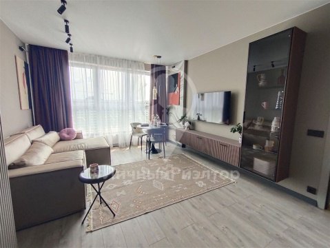 2-к квартира, 6/18 эт., 42м²