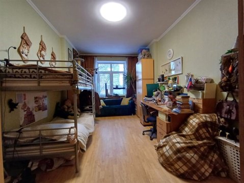5-к квартира, 4/10 эт., 125м²