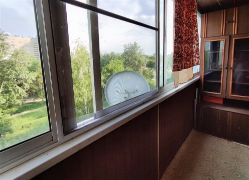 2-к квартира, 5/5 эт., 42м²