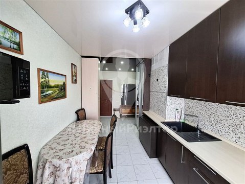2-к квартира, 5/10 эт., 53м²